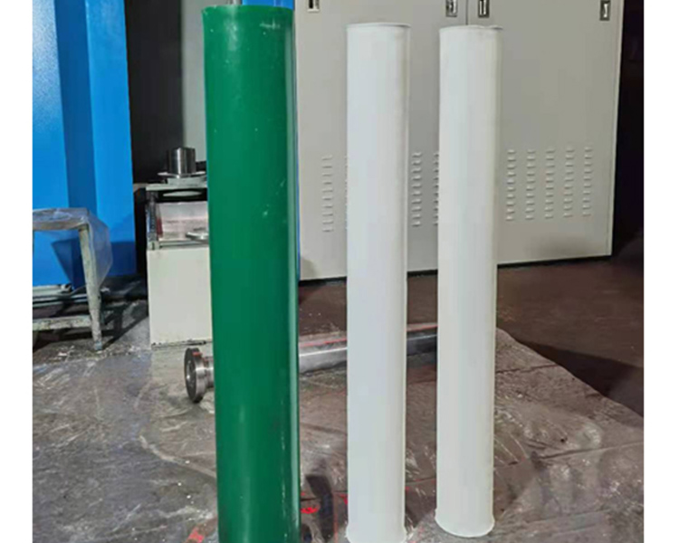 Dry bag type isostatic press Tubular products